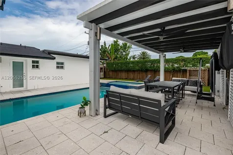 11040 SW 64th Street Miami FL 33173