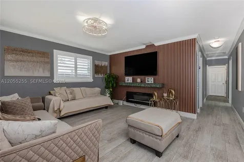 11040 SW 64th Street Miami FL 33173