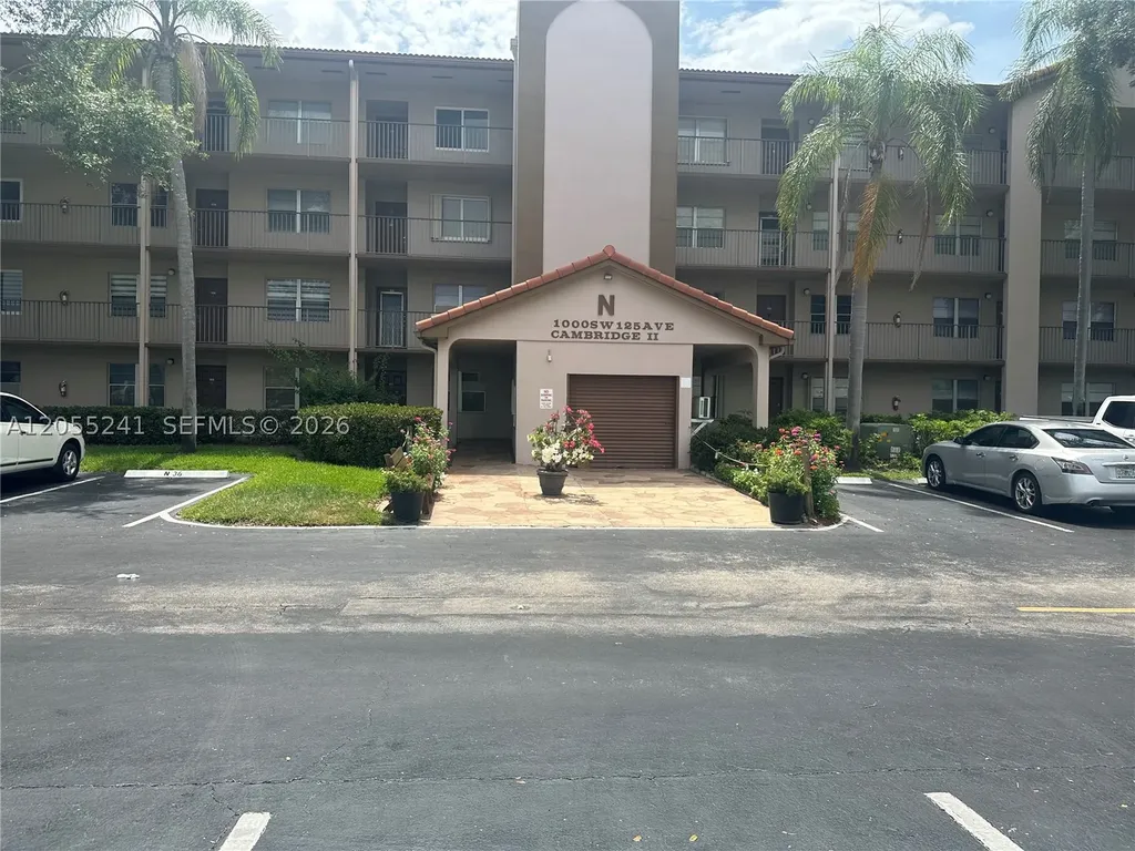 1000 SW 125th Avenue Pembroke Pines FL 33027