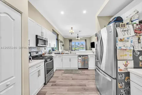 6228 SW 194th Avenue Pembroke Pines FL 33332