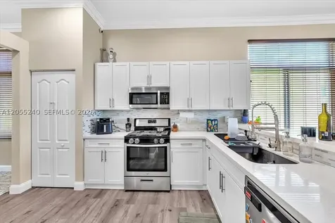 6228 SW 194th Avenue Pembroke Pines FL 33332