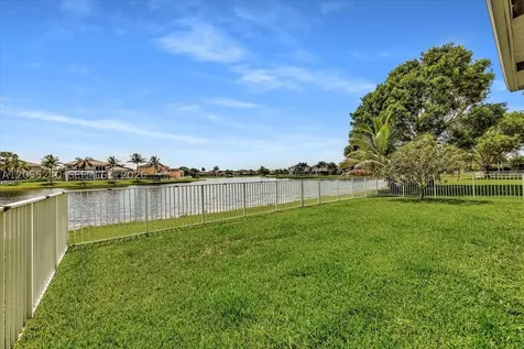 6228 SW 194th Avenue Pembroke Pines FL 33332