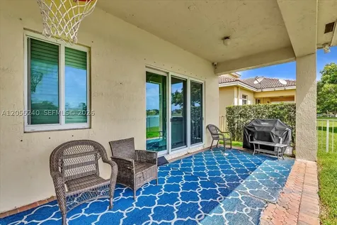 6228 SW 194th Avenue Pembroke Pines FL 33332