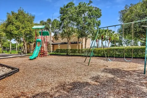 6228 SW 194th Avenue Pembroke Pines FL 33332