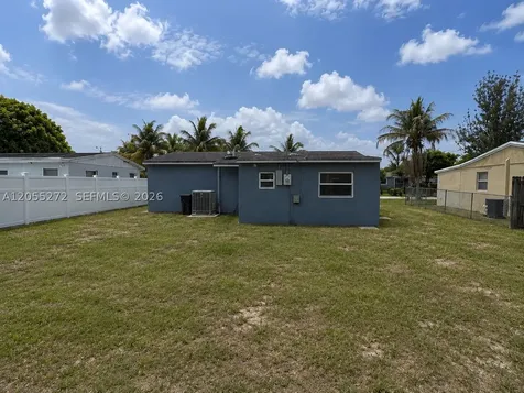 5295 Helene Palm Beach FL 33407