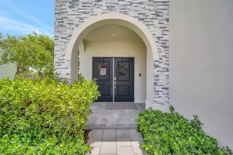 1361 SE 27th Terrace Homestead FL 33035