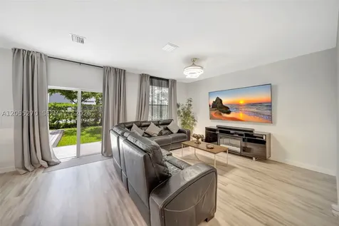 1361 SE 27th Terrace Homestead FL 33035