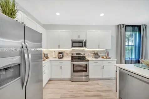 1361 SE 27th Terrace Homestead FL 33035