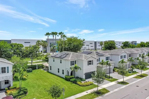 1361 SE 27th Terrace Homestead FL 33035