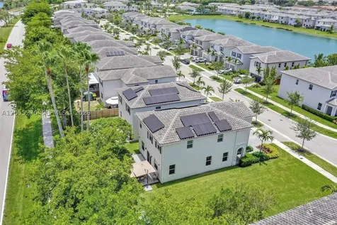 1361 SE 27th Terrace Homestead FL 33035