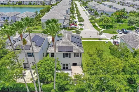 1361 SE 27th Terrace Homestead FL 33035