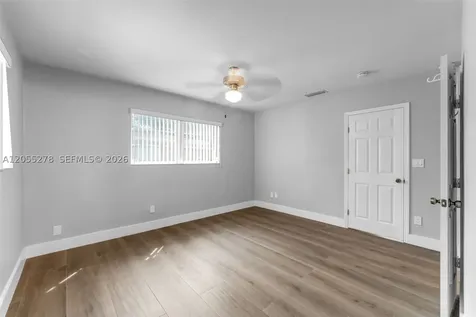 9121 Ridgeland Drive Cutler Bay FL 33157