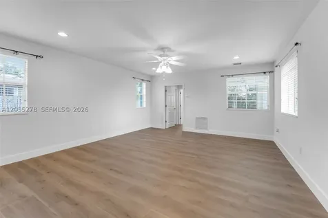 9121 Ridgeland Drive Cutler Bay FL 33157