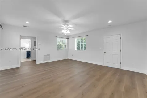 9121 Ridgeland Drive Cutler Bay FL 33157