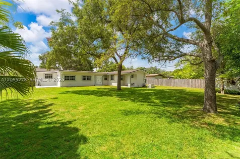 9121 Ridgeland Drive Cutler Bay FL 33157