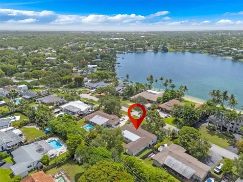 9121 Ridgeland Drive Cutler Bay FL 33157