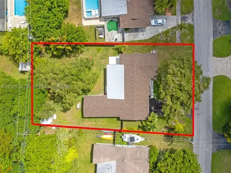 9121 Ridgeland Drive Cutler Bay FL 33157