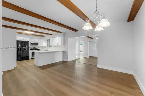 9121 Ridgeland Drive Cutler Bay FL 33157