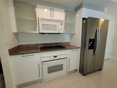 325 S Biscayne Boulevard Miami FL 33131