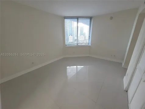 325 S Biscayne Boulevard Miami FL 33131
