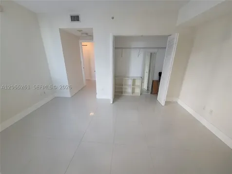 325 S Biscayne Boulevard Miami FL 33131