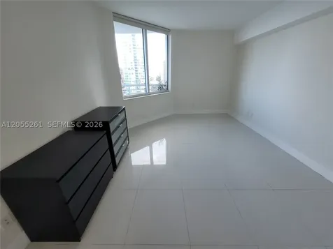 325 S Biscayne Boulevard Miami FL 33131