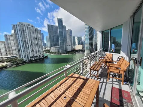 325 S Biscayne Boulevard Miami FL 33131