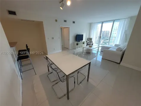 325 S Biscayne Boulevard Miami FL 33131