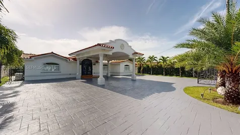6265 W 10th Avenue Hialeah FL 33012