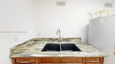 6265 W 10th Avenue Hialeah FL 33012