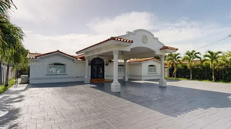 6265 W 10th Avenue Hialeah FL 33012