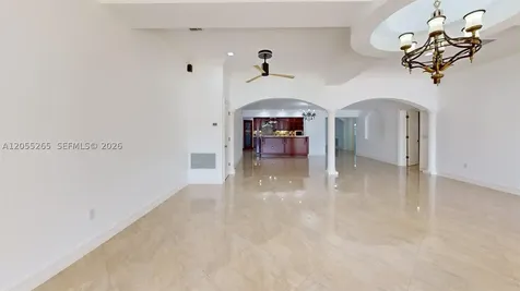 6265 W 10th Avenue Hialeah FL 33012