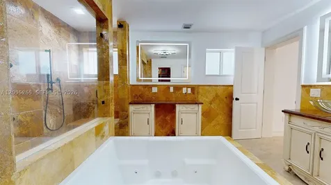 6265 W 10th Avenue Hialeah FL 33012