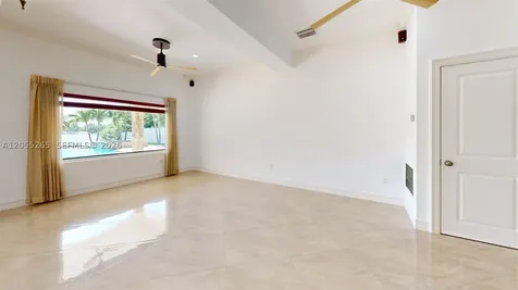 6265 W 10th Avenue Hialeah FL 33012