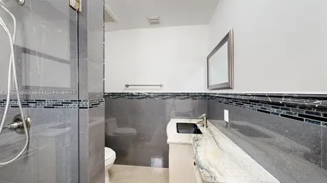 6265 W 10th Avenue Hialeah FL 33012