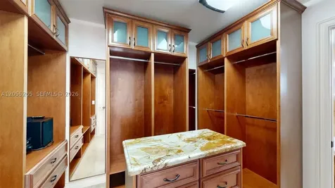 6265 W 10th Avenue Hialeah FL 33012