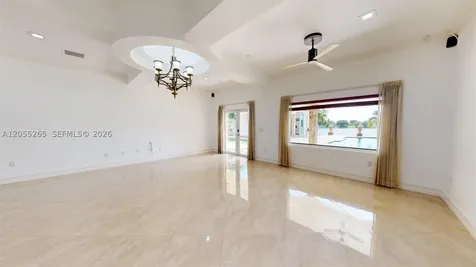 6265 W 10th Avenue Hialeah FL 33012