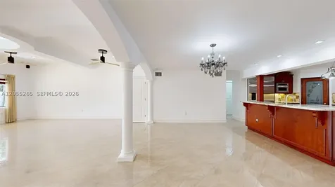 6265 W 10th Avenue Hialeah FL 33012