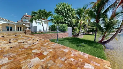 6265 W 10th Avenue Hialeah FL 33012