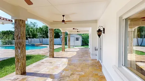 6265 W 10th Avenue Hialeah FL 33012