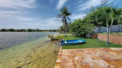 6265 W 10th Avenue Hialeah FL 33012