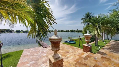 6265 W 10th Avenue Hialeah FL 33012