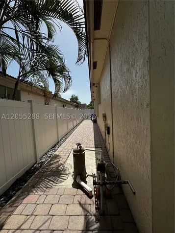 1773 NW 72nd Way Pembroke Pines FL 33024