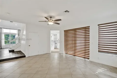 740 E Cypress Pointe Drive E Pembroke Pines FL 33027