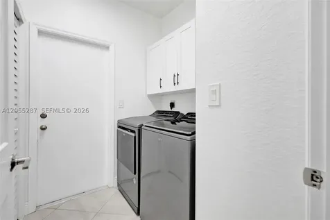 740 E Cypress Pointe Drive E Pembroke Pines FL 33027