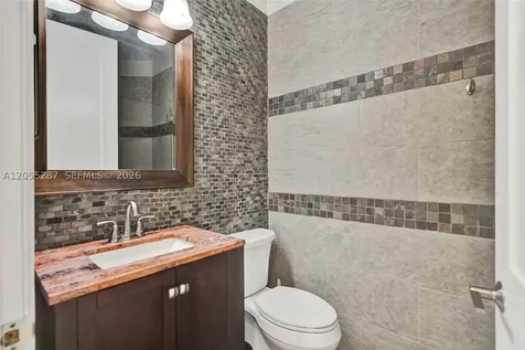 740 E Cypress Pointe Drive E Pembroke Pines FL 33027