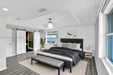 740 E Cypress Pointe Drive E Pembroke Pines FL 33027