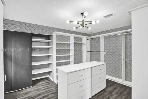 740 E Cypress Pointe Drive E Pembroke Pines FL 33027
