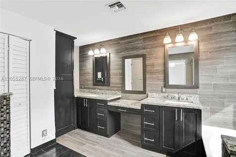 740 E Cypress Pointe Drive E Pembroke Pines FL 33027