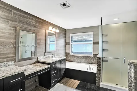 740 E Cypress Pointe Drive E Pembroke Pines FL 33027